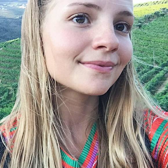 Meet your Posher, Clarisse isabel - Picture 1 of 1